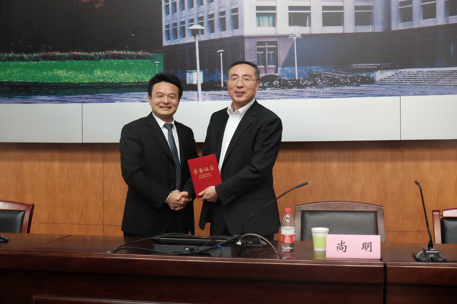 1479973271933875.jpg 1479973271933875.jpg