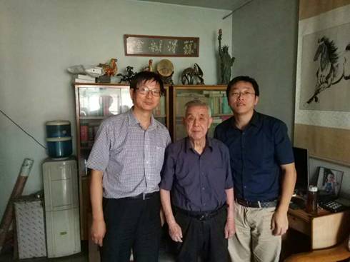 1507625645386640.jpg 与盛禹九学长合影