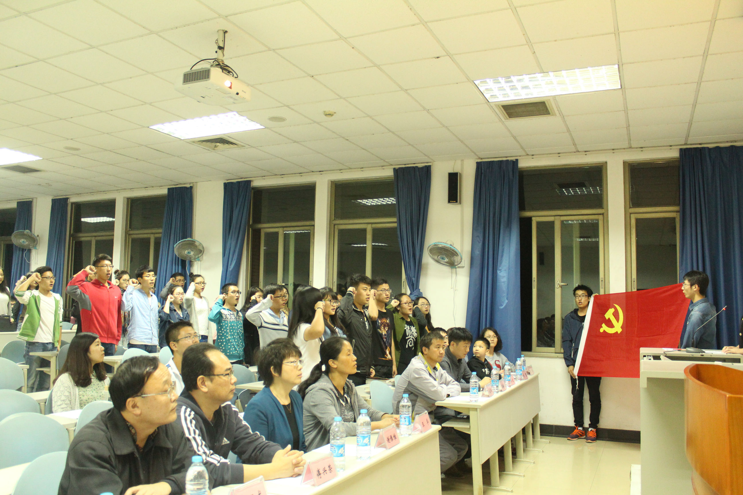 1477018153103616.jpg 1477018153103616.jpg